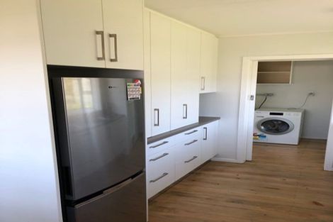 Photo of property in 2 Eton Place, Spotswood, New Plymouth, 4310