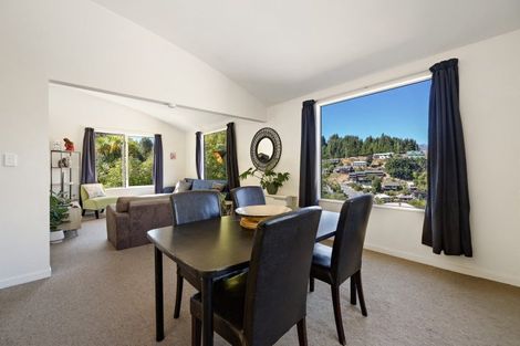 Photo of property in 32b Dart Place, Fernhill, Queenstown, 9300