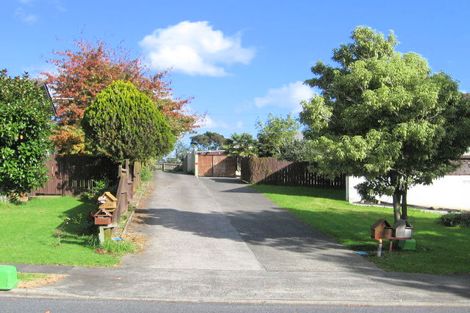 Photo of property in 1/24 Sikkim Crescent, Clover Park, Auckland, 2019