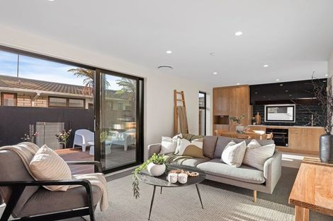 Photo of property in 2/142 Main Road North, Papanui, 8052