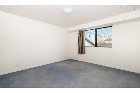 Photo of property in 1/1 Meadowvale Avenue, Forrest Hill, Auckland, 0620