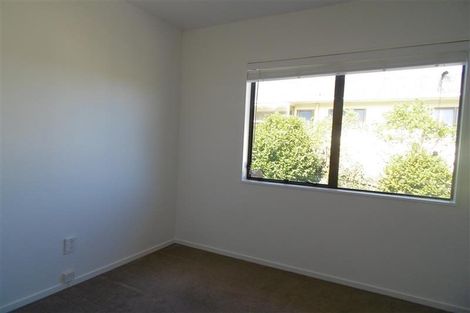 Photo of property in 2/17 Glamorgan Drive, Torbay, Auckland, 0630