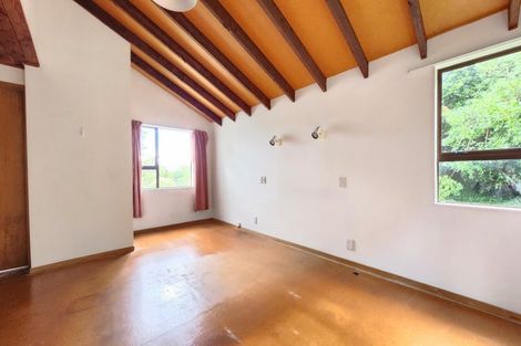 Photo of property in 1 Maramanui Way, Karaka Bays, Wellington, 6022