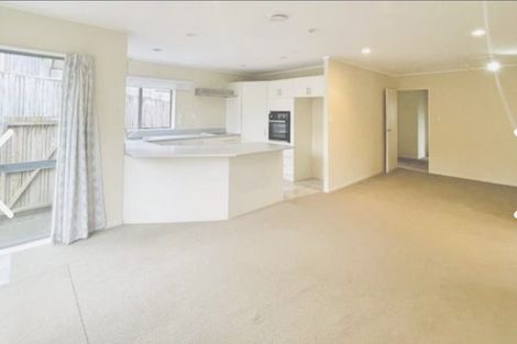 Photo of property in 1/99 Evelyn Road, Cockle Bay, Auckland, 2014