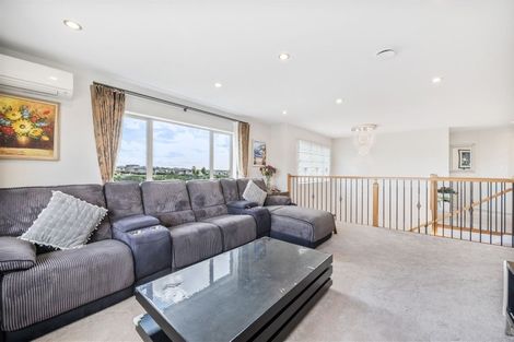 Photo of property in 42 Castlederg Drive, Flat Bush, Auckland, 2019