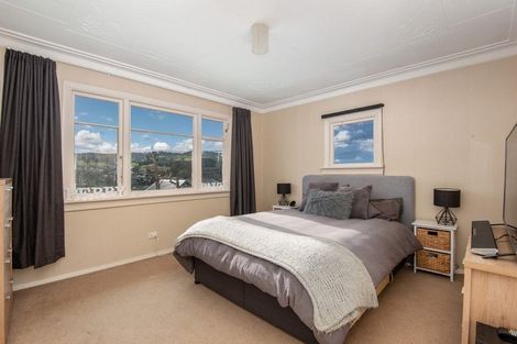 Photo of property in 2a Church Hill Road, Green Island, Dunedin, 9018