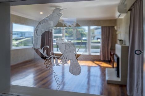 Photo of property in 3 Graham Street, Levin, 5510