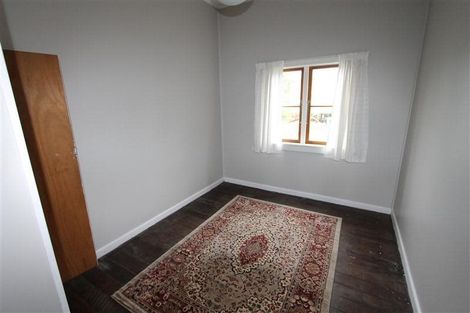 Photo of property in 27 Glenview Road, Glen Eden, Auckland, 0602