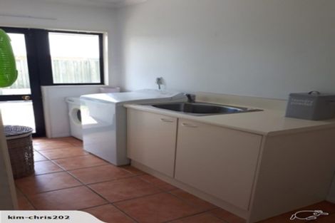 Photo of property in 8a Kenwyn Avenue, St Albans, Christchurch, 8052