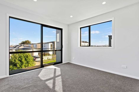 Photo of property in 48 Clayden Shuttleworth Street, Papakura, 2110
