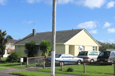 Photo of property in 15 Ingram Crescent, Otara, Auckland, 2023