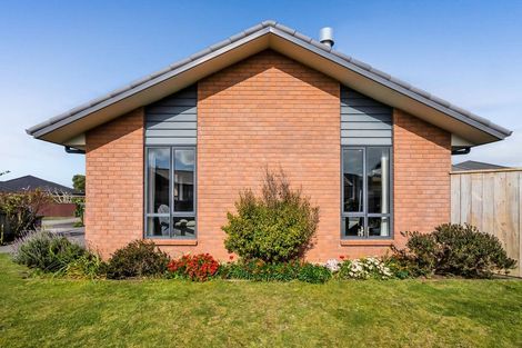 Photo of property in 9 Huetu Place, Bell Block, New Plymouth, 4312