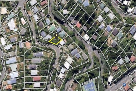 Photo of property in 30 Northland Road, Northland, Wellington, 6012