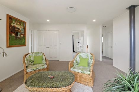 Photo of property in 10a Cooper Avenue, Holdens Bay, Rotorua, 3010