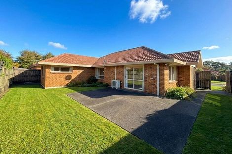 Photo of property in 3 Mellefont Close, East Tamaki Heights, Auckland, 2016