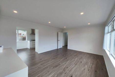 Photo of property in 11 Coletta Lane, Te Atatu South, Auckland, 0610