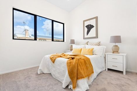 Photo of property in 122 Archibald Road, Kelston, Auckland, 0602