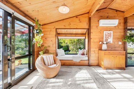 Photo of property in 5 Seymour Grove, Kingsley Heights, Upper Hutt, 5018