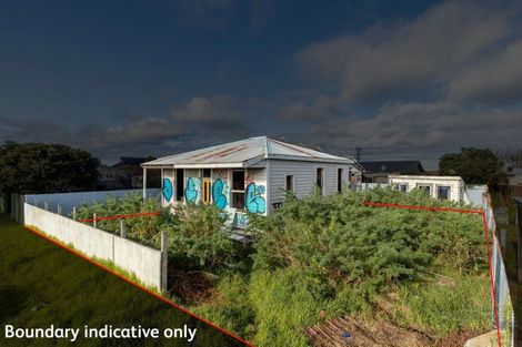 Photo of property in 87 Hinau Street, Castlecliff, Wanganui, 4501