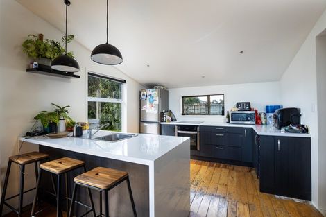 Photo of property in 419 Devon Street West, Lynmouth, New Plymouth, 4310
