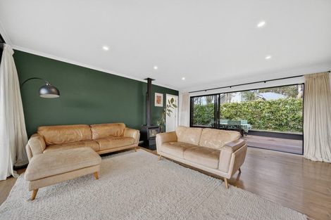Photo of property in 86 New York Street, Martinborough, 5711