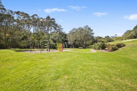 Photo of property in 18c Devon Road, Bucklands Beach, Auckland, 2012