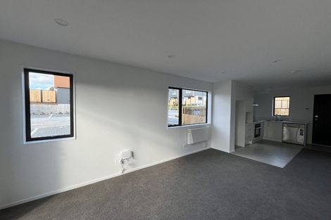 Photo of property in 43 Raupeti Lane, Henderson, 0612