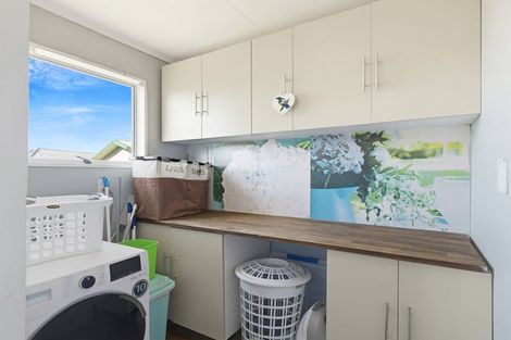 Photo of property in 17a Tainui Street, Castlecliff, Whanganui, 4501