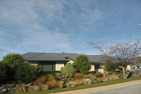 Photo of property in 72 Meadowstone Drive, Wanaka, 9305