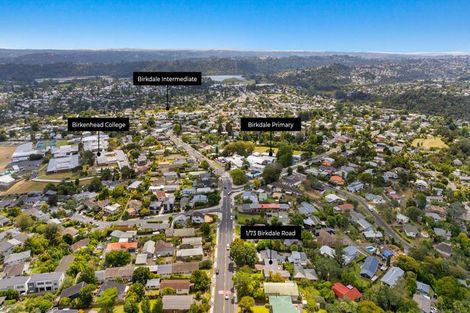 Photo of property in 1/73 Birkdale Road, Birkdale, Auckland, 0626