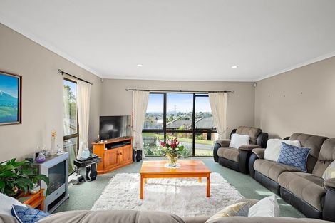 Photo of property in 25 Killygordon Place, Massey, Auckland, 0614