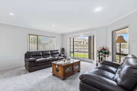 Photo of property in 13 Coleraine Place, East Tamaki, Auckland, 2016