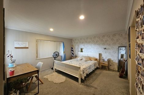 Photo of property in 37 Matene Place, Papamoa Beach, Papamoa, 3118