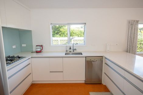 Photo of property in 25 Stratford Drive, Cable Bay, 0420