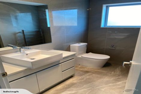 Photo of property in 27 Drumbuoy Drive, Flat Bush, Auckland, 2019
