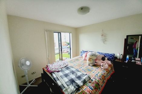Photo of property in 3k/17 Crown Lynn Place, New Lynn, Auckland, 0600