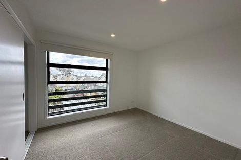 Photo of property in 54 Rauemi Way, Te Atatu South, Auckland, 0610