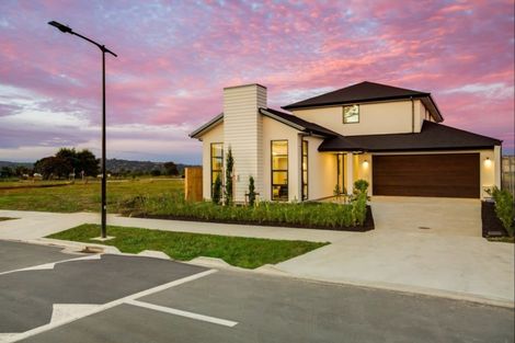 Photo of property in 14 Makete Crescent, Hobsonville, Auckland, 0618