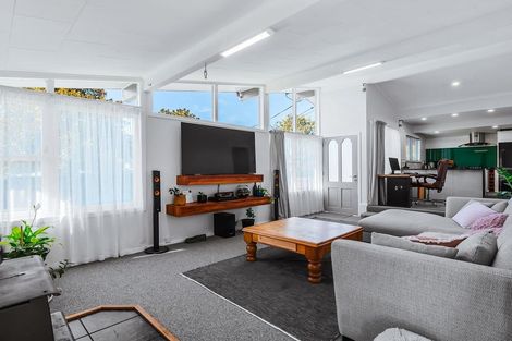 Photo of property in 8 Simkin Street, Taupo, 3330