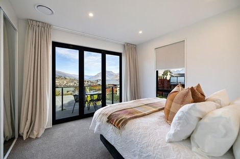 Photo of property in 1 Goldleaf Hill, Queenstown, 9300