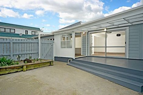 Photo of property in 495a Weymouth Road, Weymouth, Auckland, 2103