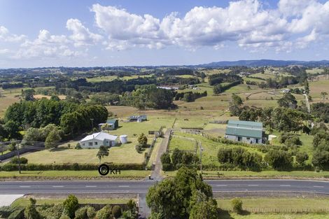 Photo of property in 133 Hanham Road, Kumeu, 0891
