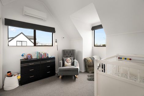Photo of property in 80b Aviemore Drive, Highland Park, Auckland, 2010