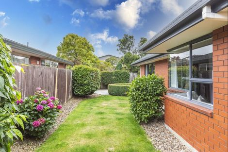 Photo of property in 129 Avonhead Road, Avonhead, Christchurch, 8042