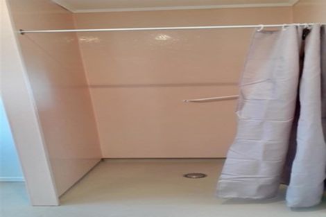 Photo of property in 15 Olivia Street, Stratford, 4332