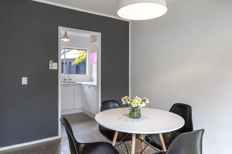 Photo of property in 1/125a Birkdale Road, Birkdale, Auckland, 0626