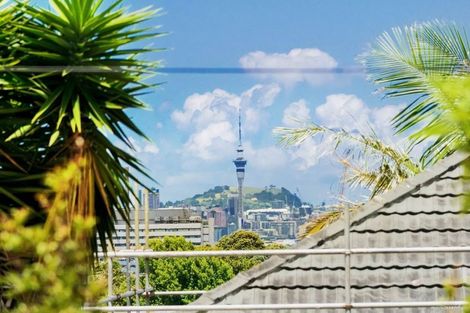 Photo of property in 1/5 Richard Avenue, Bucklands Beach, Auckland, 2014