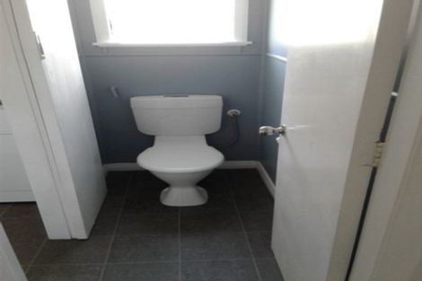 Photo of property in 12 Moray Place, Highbury, Palmerston North, 4412