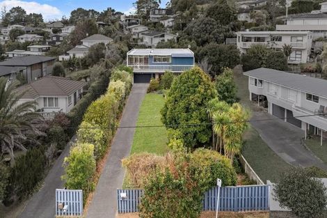 Photo of property in 96 Matipo Road, Mairangi Bay, Auckland, 0630