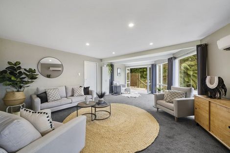 Photo of property in 51 Harbour View Road, Northland, Wellington, 6012